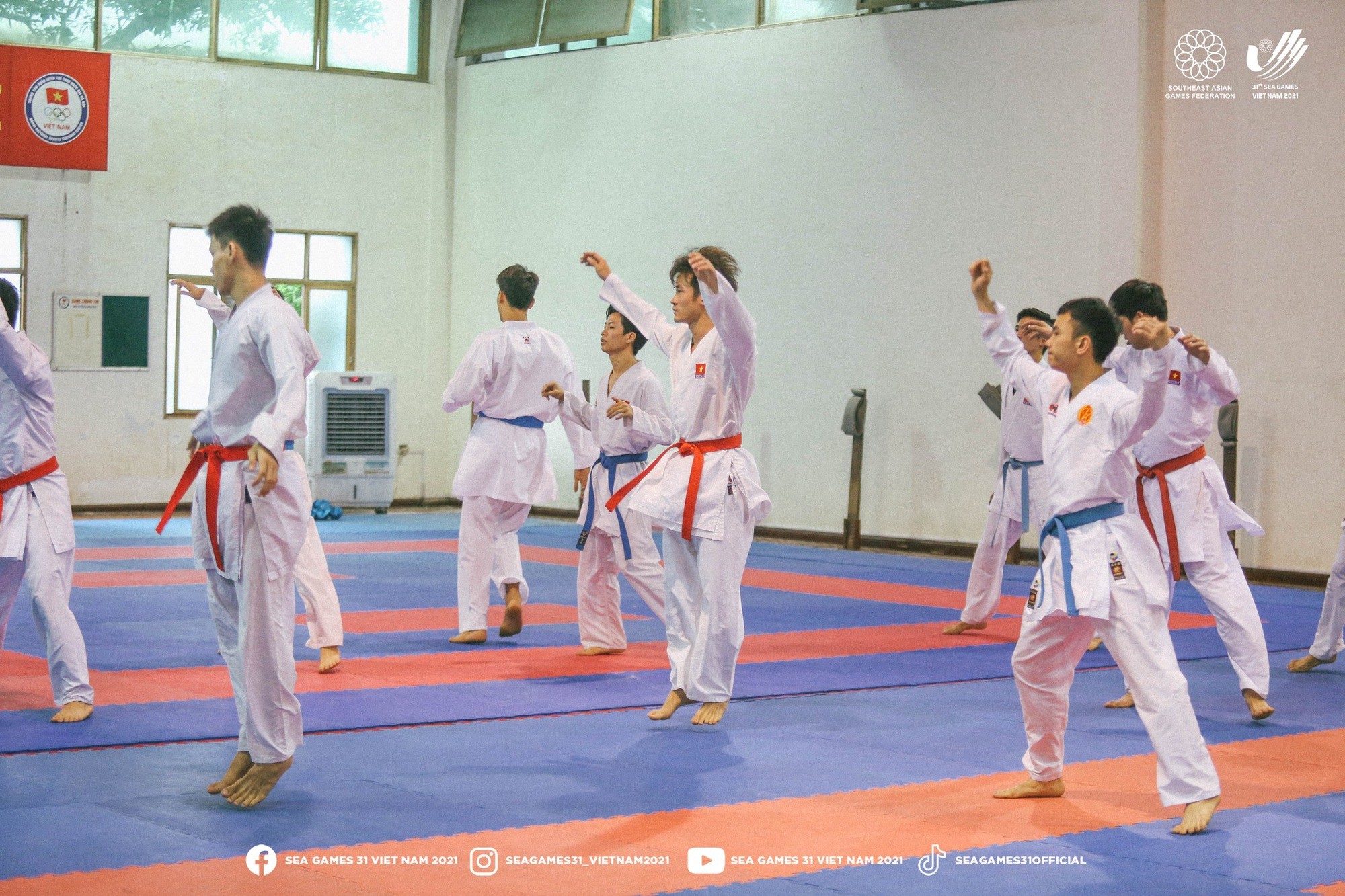 tuyen-karate-viet-nam-hoi-ha-chuan-bi-cho-sea-games-31-dulichgiaitri-the-thao-1651738471.jpg