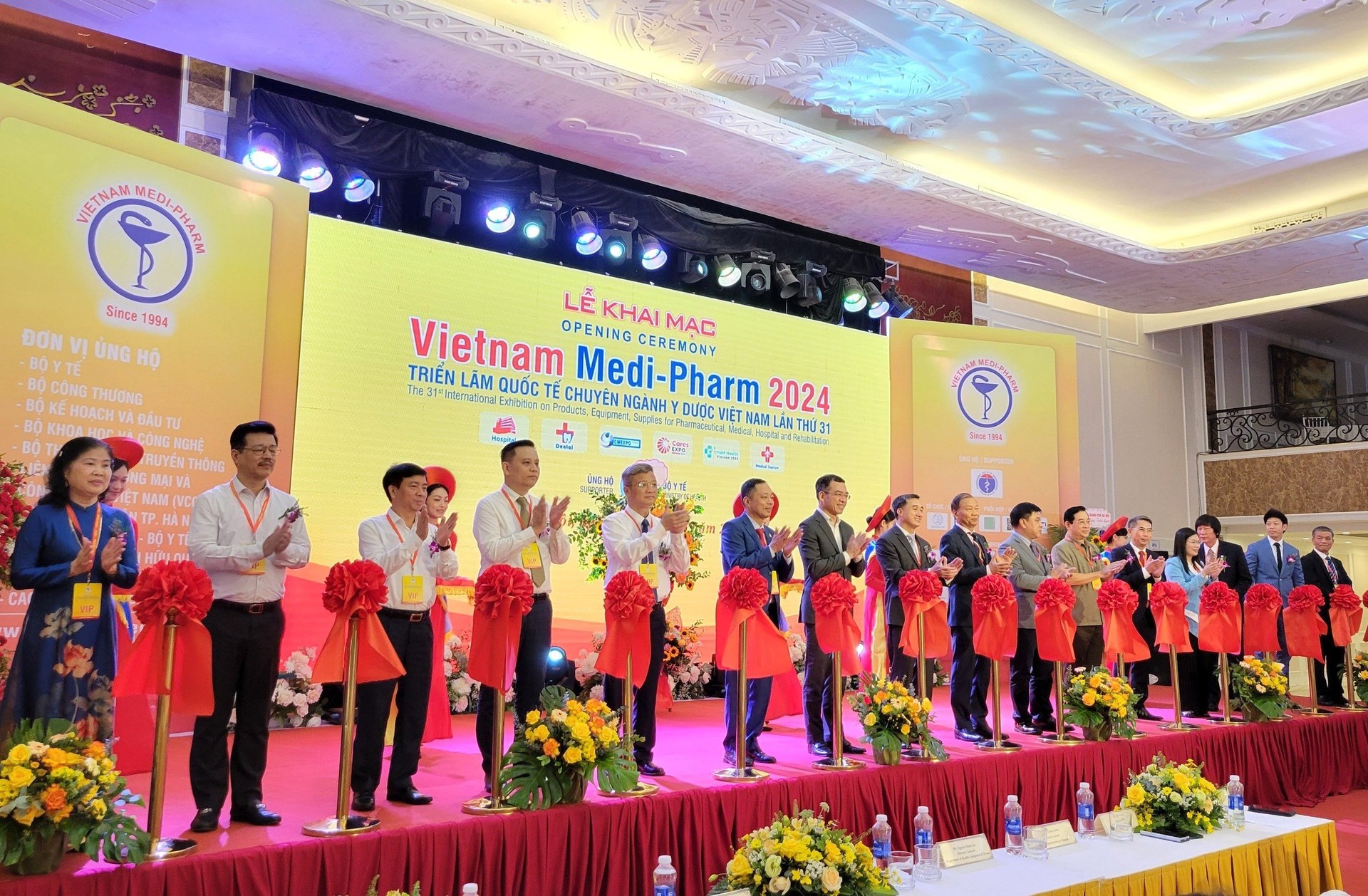 khai-mac-trien-lam-quoc-te-chuyen-nganh-y-duoc-viet-nam-lan-thu-31-1-dulichgiaitri-1715322625.jpg