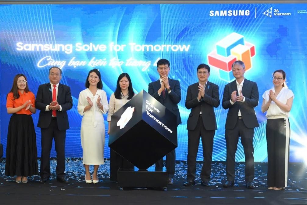 samsung-khoi-dong-cuoc-thi-solve-for-tomorrow-2025-tai-khu-vuc-mien-trung-dulichgiaitri-1-1747829889.jpg