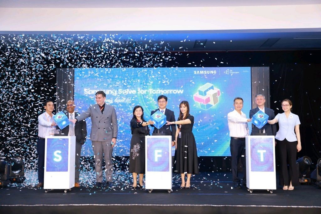samsung-viet-nam-phat-dong-cuoc-thi-solve-for-tomorrow-2025-tai-tphcm-dulichgiaitri-1-1748623257.jpg