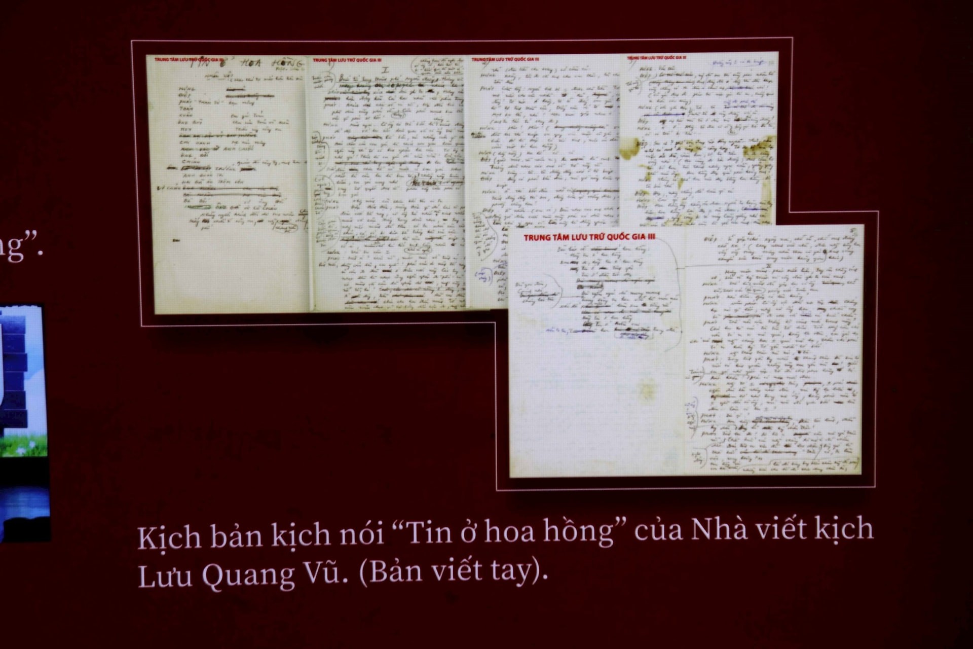 trien-lam-tai-lieu-luu-tru-ca-nhan-cua-8-van-nghe-sy-gao-coi-dulichgiaitri-baodulich-1-1748853249.jpg