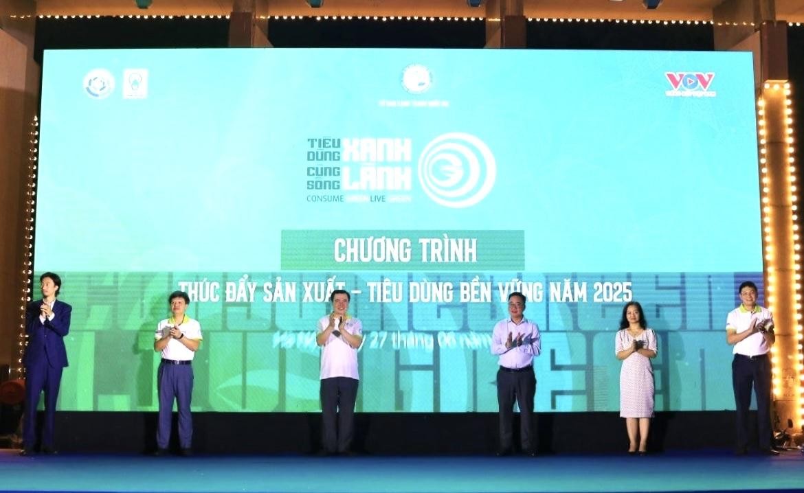 thuc-day-san-xuat-tieu-dung-ben-vung-nam-2025-dulichgiaitrivn-1751140904.jpg