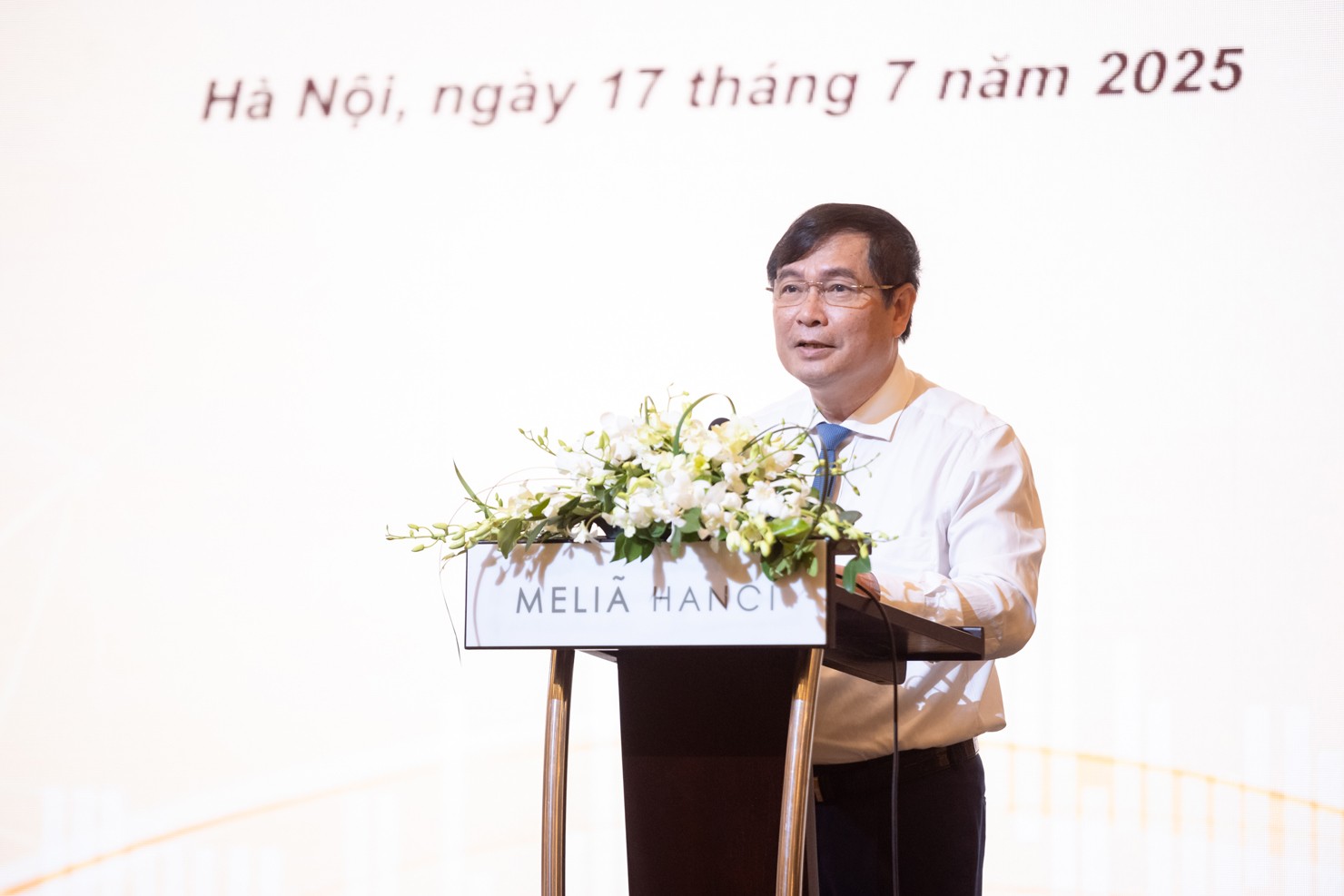 nang-hang-thi-truong-chung-khoan-phai-gan-lien-voi-dao-tao-nang-cao-nhan-thuc-nha-dau-tu-1-dulichgiaitri-1752776225.jpg