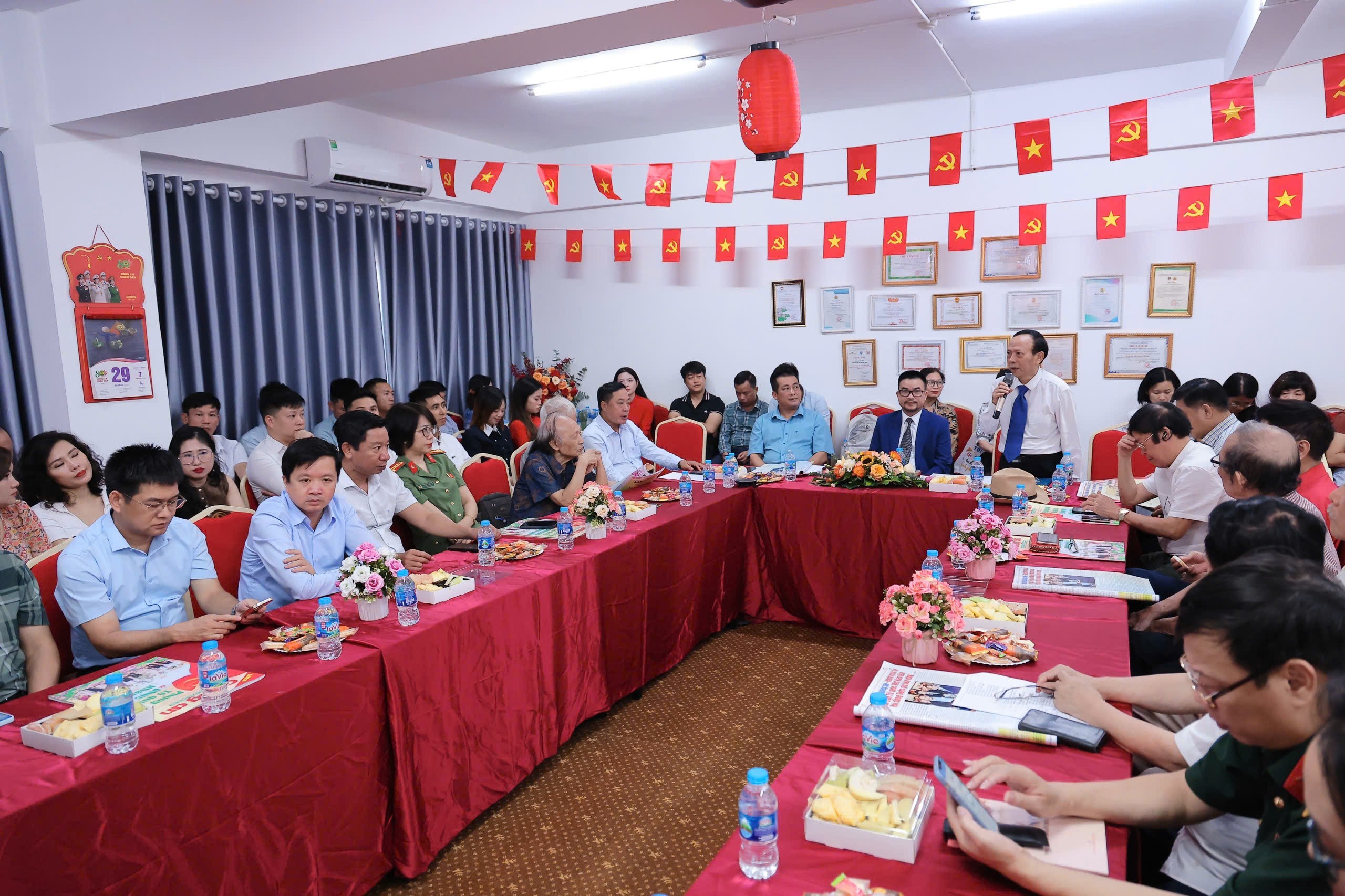 khoi-dong-de-an-lien-doan-hop-tac-xa-dien-tu-giai-phap-chuyen-doi-so-cho-ho-kinh-doanh-va-doanh-nghiep-dulichgiaitrivn-1756964644.jpg