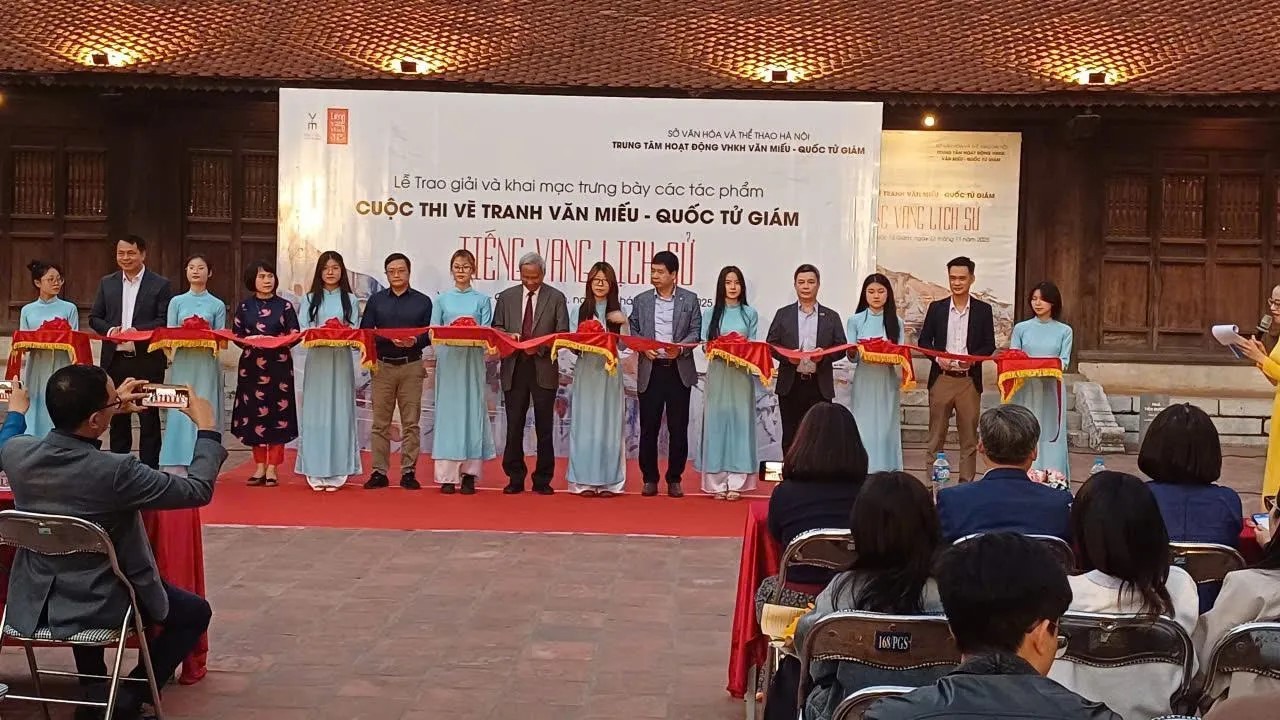 18-tac-pham-xuat-sac-duoc-trao-giai-tai-cuoc-thi-ve-tieng-vang-lich-su-2025-dulichgiaitri-1-1764001842.jpg