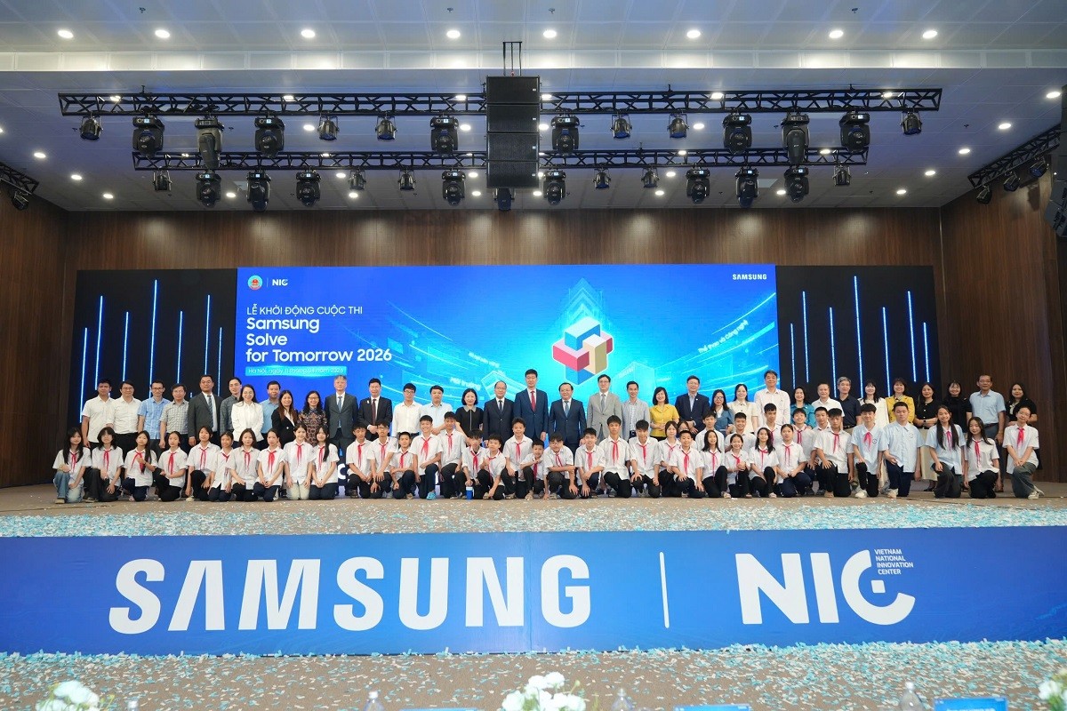 khoi-dong-samsung-solve-for-tomorrow-2026-dulichgiaitrivn-ong-vu-quoc-huy-giam-doc-nic-phat-bieu-2-1776218767.jpg