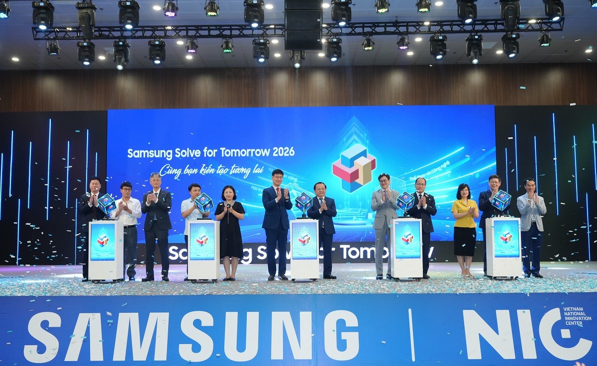 khoi-dong-samsung-solve-for-tomorrow-2026-dulichgiaitrivn-ong-vu-quoc-huy-giam-doc-nic-phat-bieu-3-1776218767.JPG