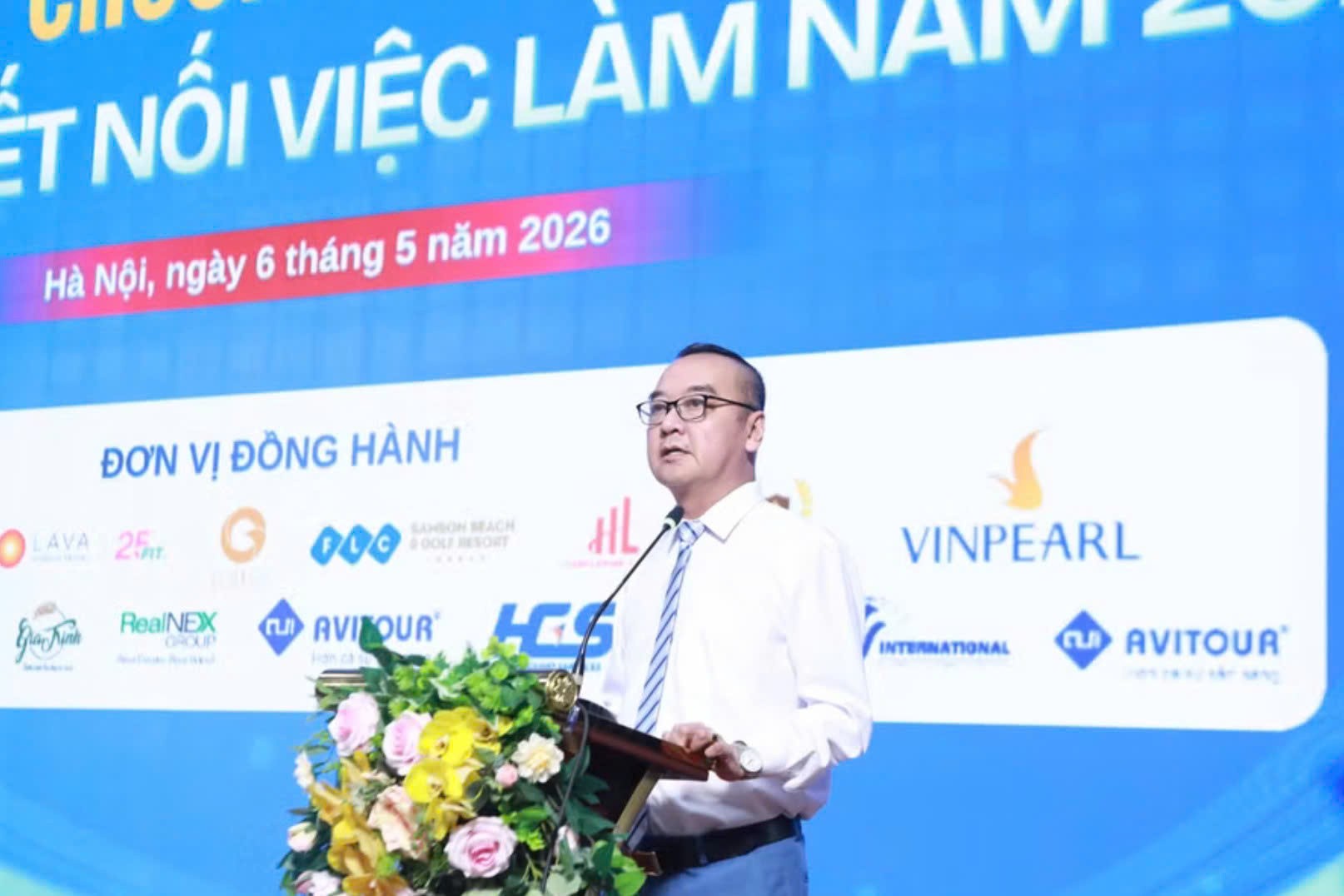 ngay-hoi-viec-lam-2026-doanh-nghiep-san-nhan-luc-du-lich-tre-dulichgiaitri-1-1778117260.jpg