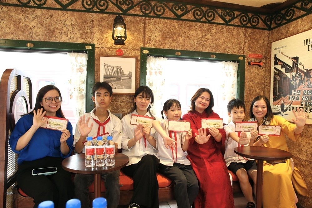 chuyen-tau-di-san-hanh-trinh-85-nam-tre-ben-mang-vuon-dua-lich-su-doi-tntp-ho-chi-minh-den-gan-hon-voi-the-he-tre-dulichgiaitri-64-1778915909.jpg