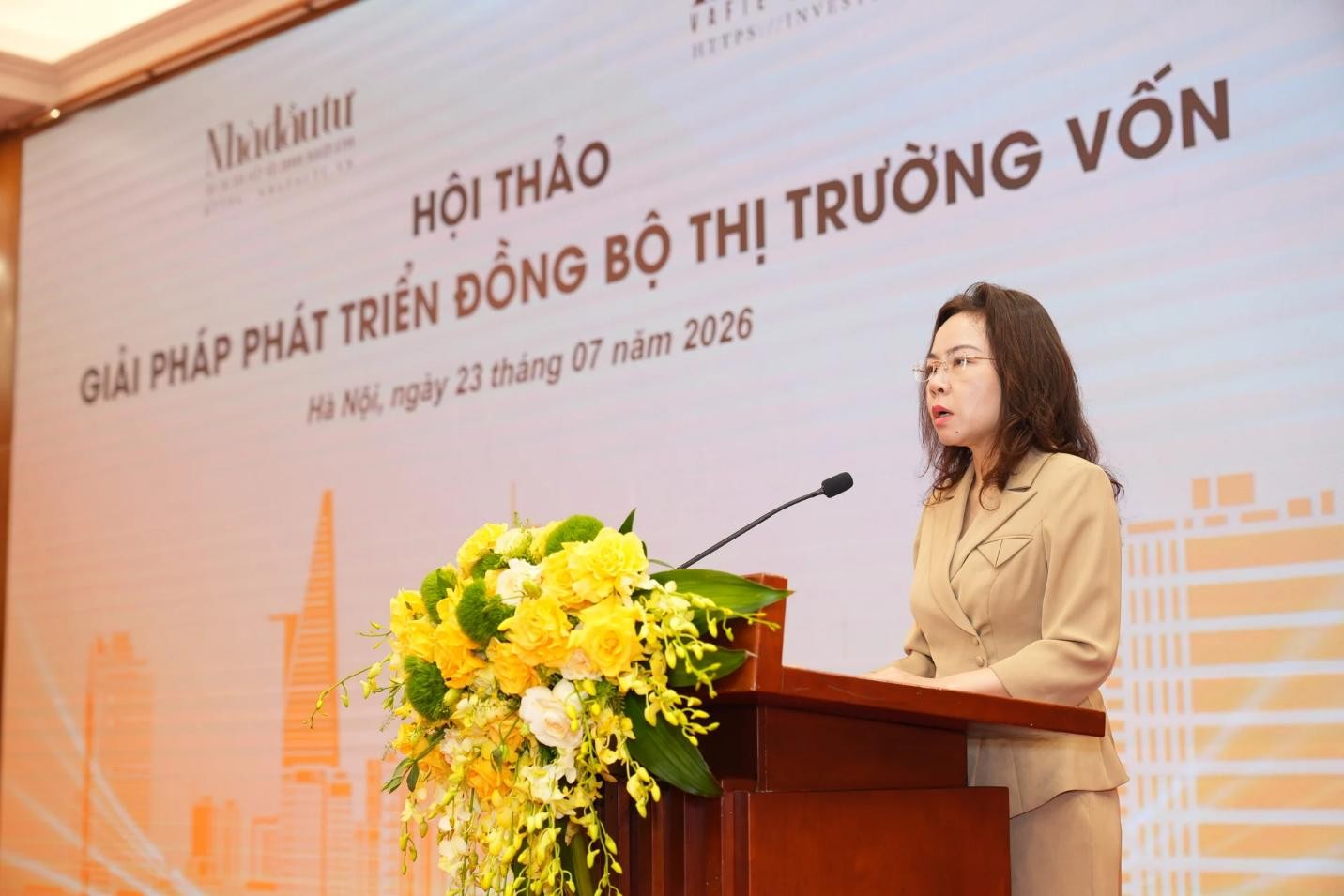 phat-trien-dong-bo-thi-truong-von-cho-muc-tieu-tang-truong-hai-con-so-2-dulichgiaitrivn-1785048243.jpg