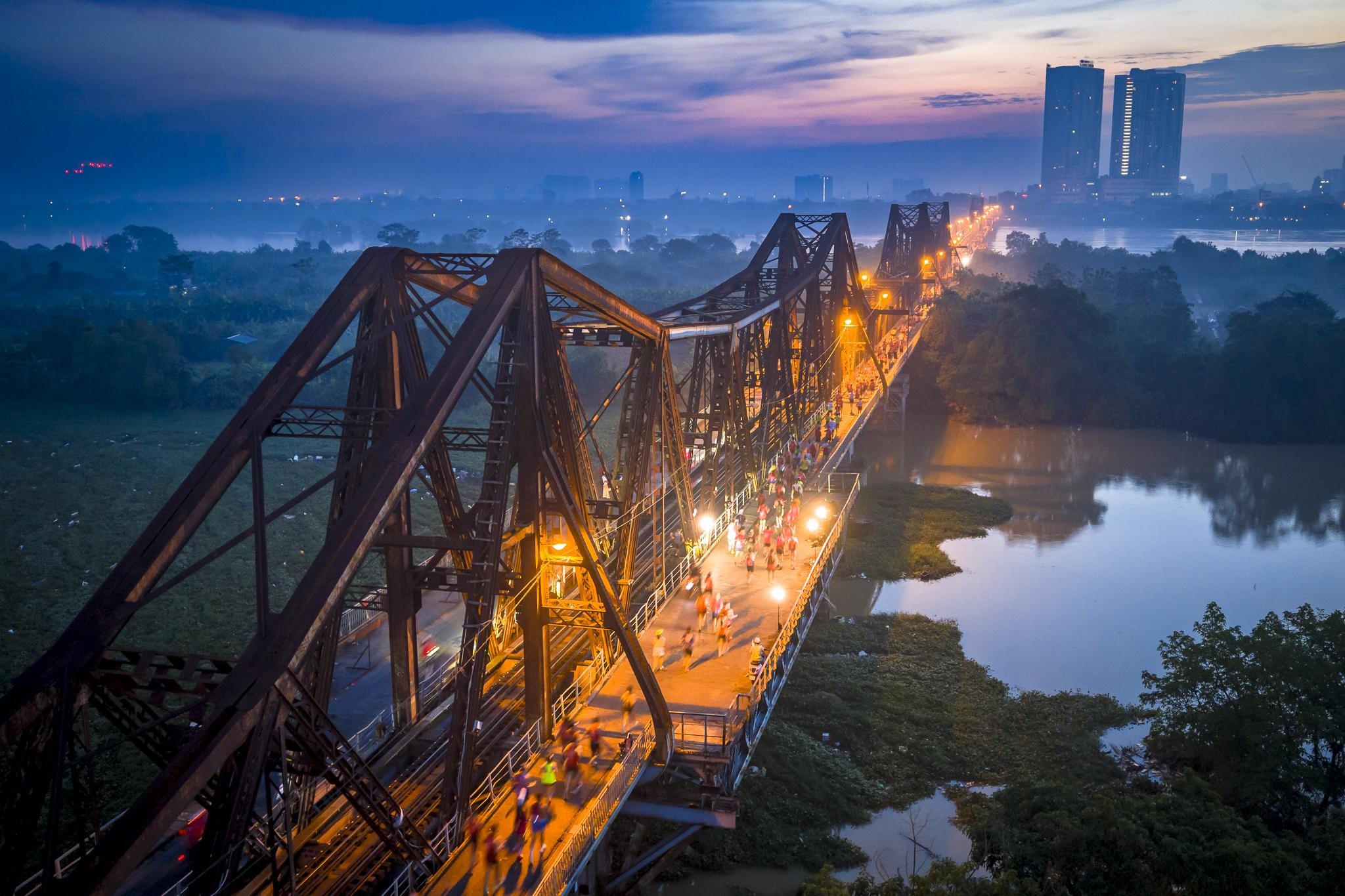 khoi-dong-giai-marathon-quoc-te-ha-noi-techcombank-mua-thu-5-kien-tao-di-san-nang-tam-vi-the-quoc-gia-dulichgiaitrivn-1786618544.jpg