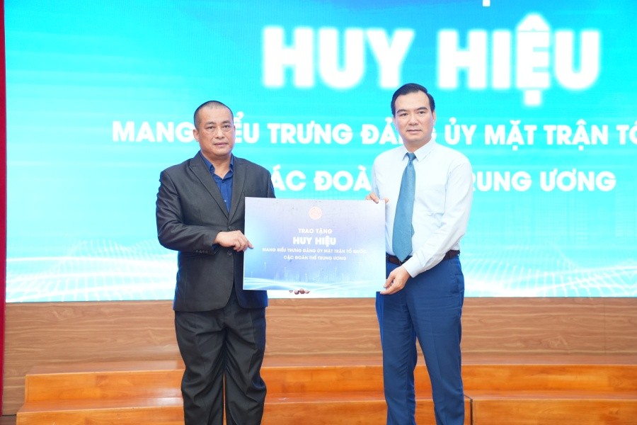 den-voi-con-duong-tuong-lai-hanh-trinh-lan-toa-tri-thuc-tu-571-bai-viet-3-dulichgiaitrivn-1787220273.jpg