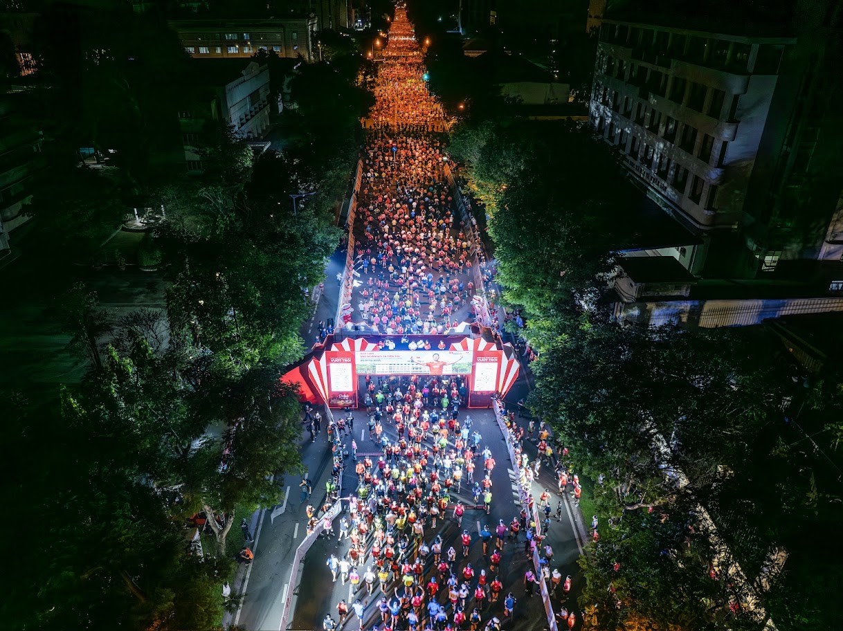 giai-marathon-quoc-te-thanh-pho-ho-chi-minh-techcombank-mua-thu-9-ky-vong-hut-khach-quoc-te-1-dulichgiaitrivn-1793278459.jpg