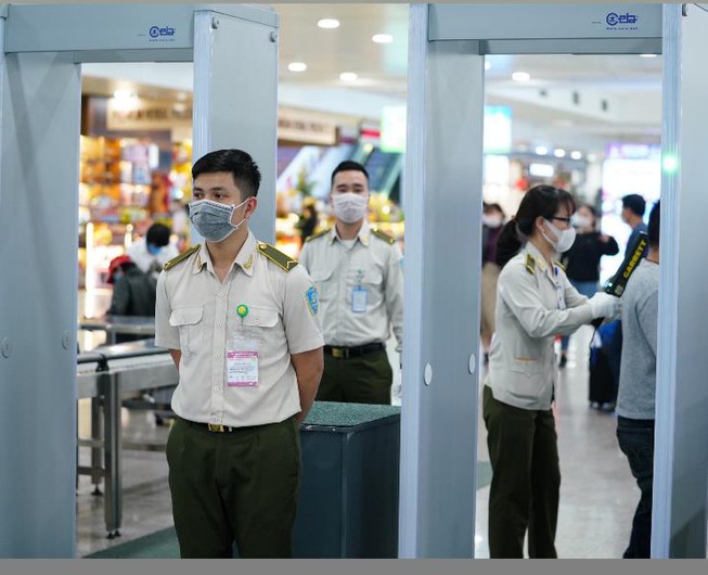10 địa phương ‘tạm dừng’ đường bay đến TPHCM-dulichgiaitri.vn