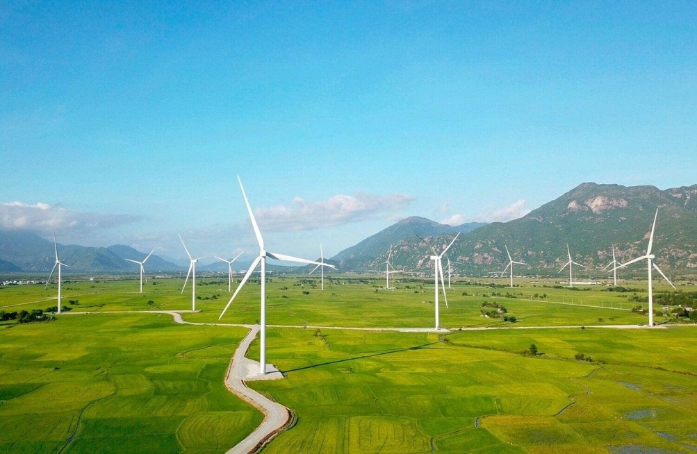 Cánh đồng điện gió Ninh Thuận nơi 'check in' ưa thích của giới trẻ