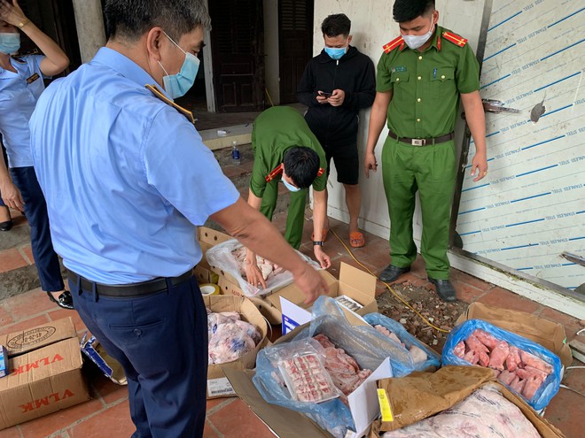 Hà Nội: Phát hiện gần 3.000 kg thực phẩm không rõ nguồn gốc-dulichgiaitri.vn