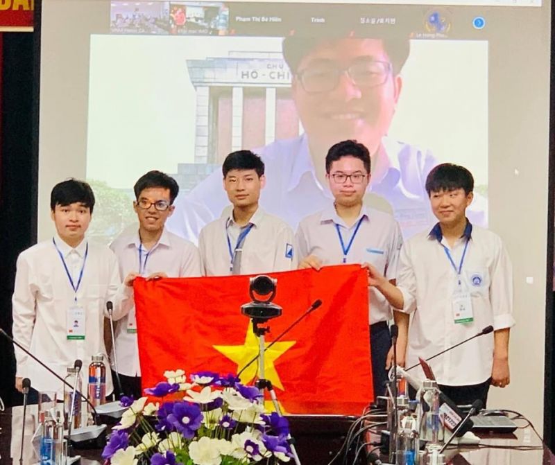 Học sinh Việt Nam lần đầu tiên giành huy chương Vàng ‘Olympic Toán quốc tế 2021’-dulichgiaitri.vn