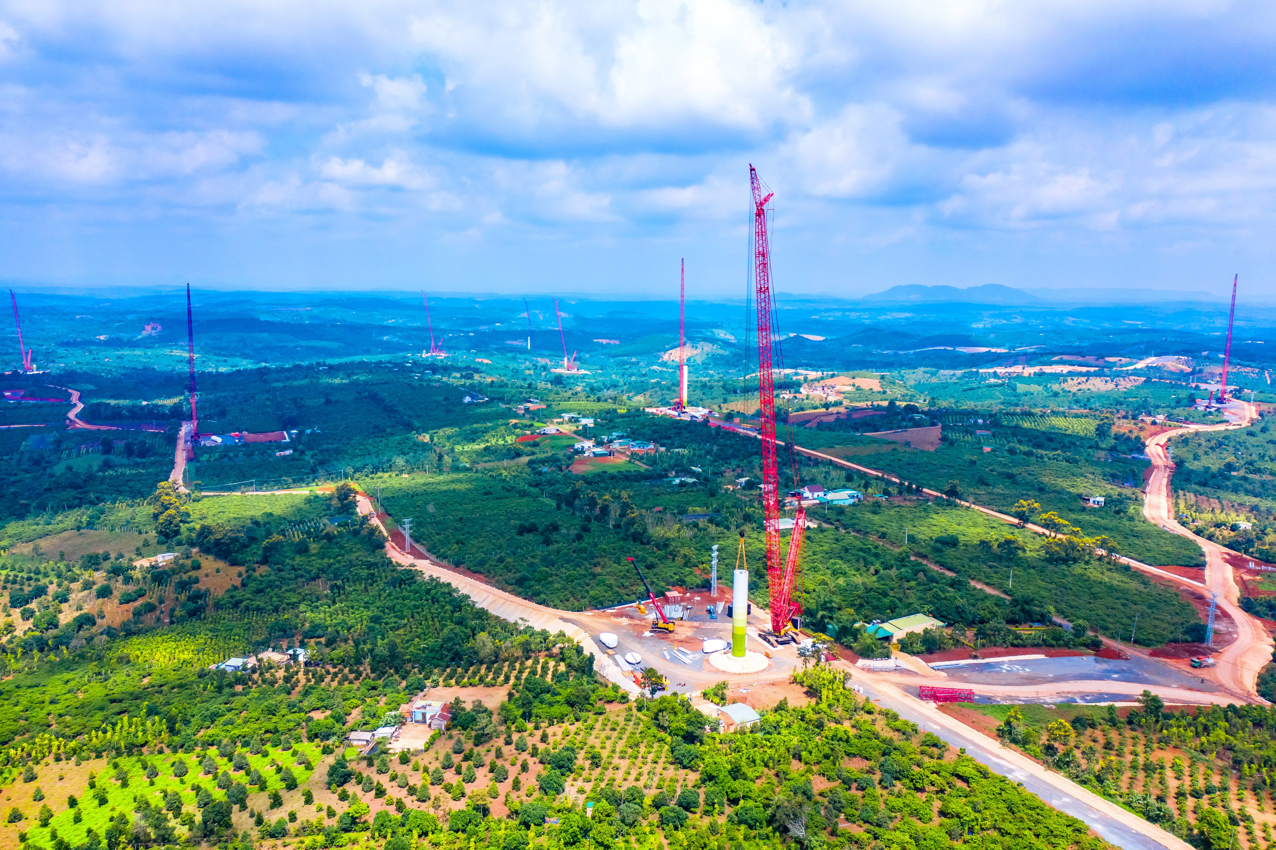 Thi công nhà máy điện gió 'lớn nhất' Việt Nam-dulichgiaitri.vn