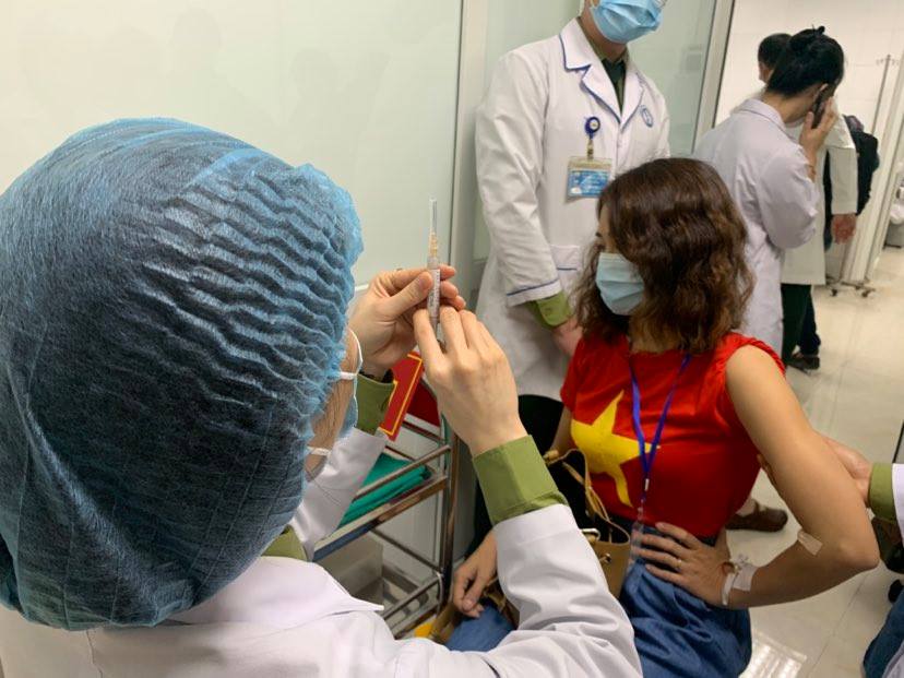 Họp khẩn xem xét dữ liệu thử nghiệm lâm sàng ‘vaccine Nanocovax’-dulichgiaitri.vn