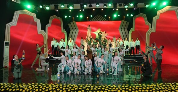 Nhiều chương trình nghệ thuật đặc sắc ‘cổ vũ’ nhân dân vượt qua đại dịch-dulichgiaitri.vn
