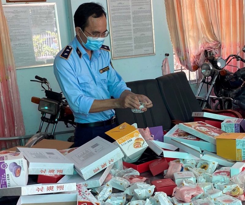 Phát hiện, thu giữ hàng nghìn chiếc bánh Trung thu không rõ nguồn gốc, xuất xứ-dulichgiaitri.vn