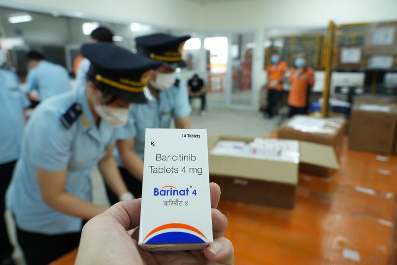 Thu giữ hơn 60.000 viên thuốc điều trị Covid-19 được chuyển từ Ấn Độ-dulichgiaitri.vn