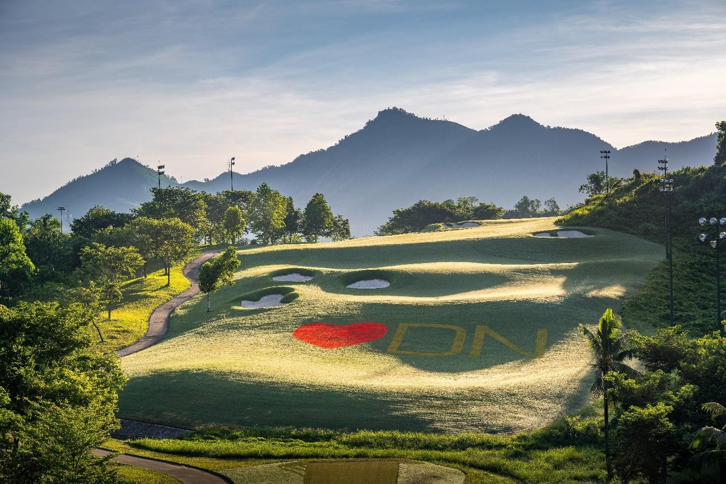 Những điểm du lịch nổi tiếng âm thầm ‘khoác áo mới’ chờ tái xuất-dulichgiaitri.vn Những điểm du lịch nổi tiếng âm thầm ‘khoác áo mới’ chờ tái xuất-dulichgiaitri.vn