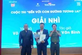 Trao giải Cuộc thi “Đến với Con đường tương lai”