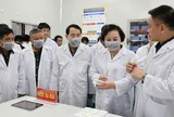 Phó Thủ tướng kiểm tra công tác giám định ADN, xác định danh tính hài cốt liệt sĩ