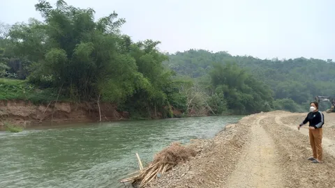 Thi công công trình Thủy điện Tràng Định 2 - Coi trời bằng vung?