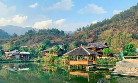 Trải nghiệm bản Mòng (Sơn La) - tắm khoáng nóng lý tưởng