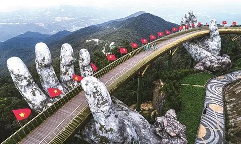 Việt Nam mở cửa lại du lịch hút sự quan tâm của truyền thông quốc tế