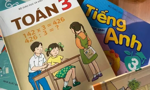 Giá mới sách giáo khoa lớp 3, lớp 7, lớp 10