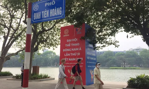 Đường phố Hà Nội rực rỡ đón SEA Games 31
