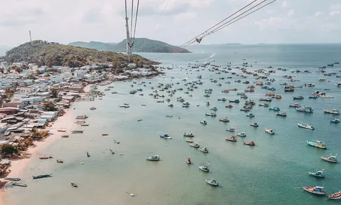 Khách sạn gần hết phòng, giá vé máy bay đi Phú Quốc tăng dịp hè