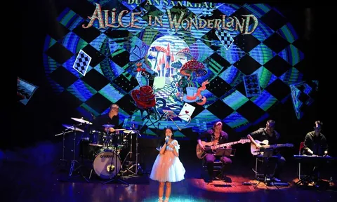 Sắp ra mắt nhạc kịch "Alice ở xứ sở diệu kỳ"
