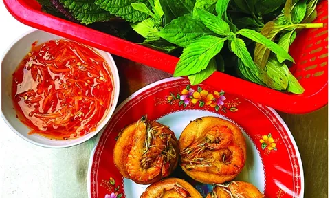 Ăn xế với bánh cống Sóc Trăng