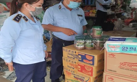 Phát hiện cơ sở kinh doanh mắm giả mạo nhãn hiệu Trí Hải