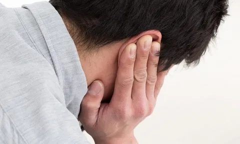 Hơn 1 tỷ người có nguy cơ bị điếc do dùng tai nghe