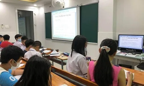 Học sinh căng mình vì học thêm