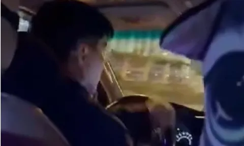 Taxi Đà Lạt quăng hành lý, dọa đánh du khách