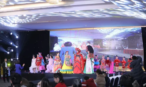 Mãn nhãn với loạt tiết mục xuất sắc trong đêm Chung kết Cuộc thi "Người mẫu nhí Việt Nam" và "Giải thưởng Ngôi sao nhí" năm 2022