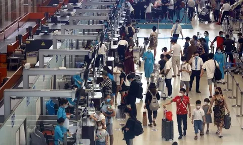 "Khách quốc tế trở lại, các sân bay triển khai nhiều giải pháp chống ùn tắc"