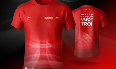 Bộ vật phẩm Giải Marathon Quốc tế Hà Nội Techcombank Mùa thứ 4 góp phần tôn vinh bản sắc văn hóa của Thủ đô  