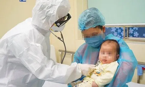 Hướng dẫn mới về chẩn đoán, điều trị Covid-19 ở trẻ em
