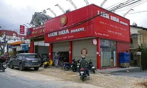 Lâm Đồng: Hàng loạt du khách nhập viện sau khi ăn bánh mỳ Liên Hoa