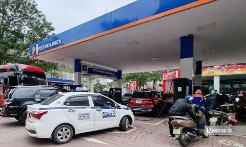Petrolimex xin được ưu tiên xây 50% số cây xăng trên đường cao tốc
