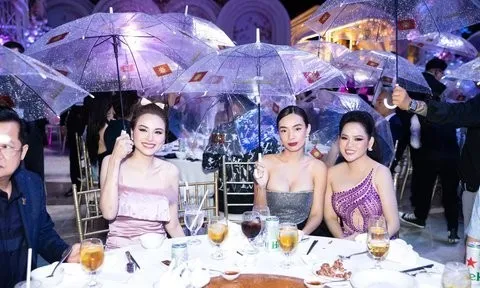 "Nữ hoàng du thuyền" Mỹ Ngọc khoe nhan sắc ngọt ngào, gợi cảm tại ‘siêu đám cưới’ ở miền Tây