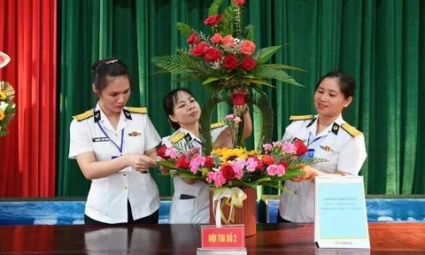 Sôi nổi hội thi cắm hoa chào mừng Ngày Quốc tế Phụ nữ 8/3