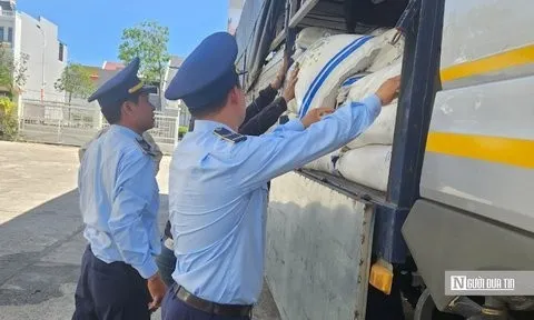 Lực lượng QLTT phát hiện hàng chục tấn đường nhập lậu